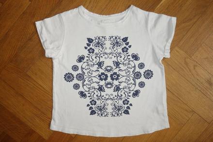 Tričko s tmavomodrým ornamentom 5-6 rokov , 116