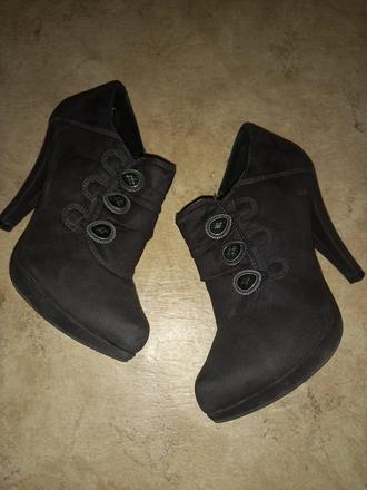 Kotnikove topanky č.36, graceland,36