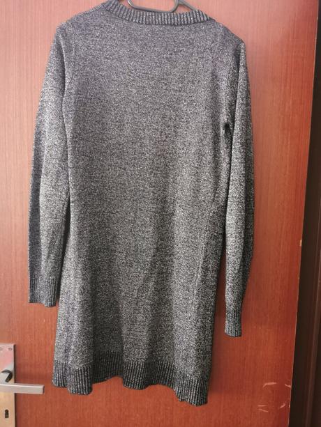 Strieborny predĺženy pulover, s