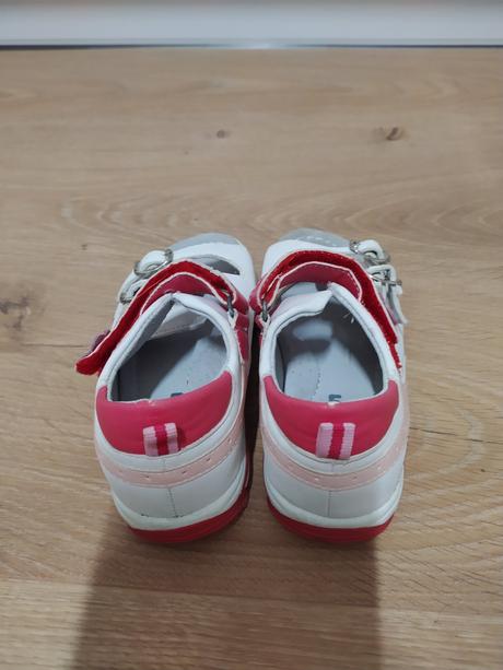 Detské sandále, 28