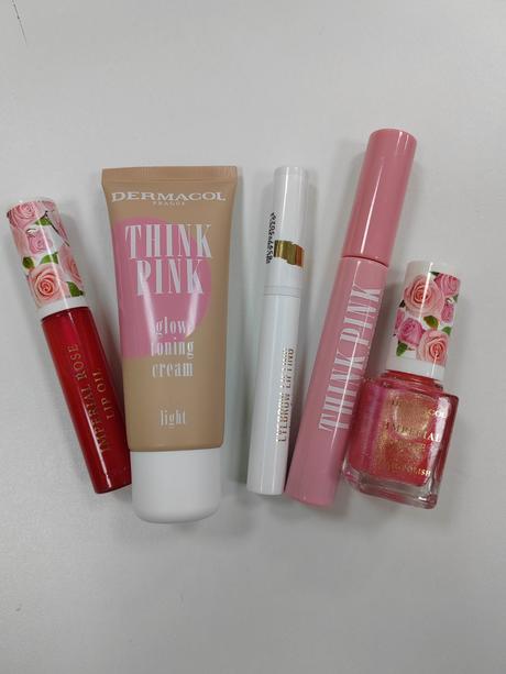 Balík kozmetiky dermacol, 