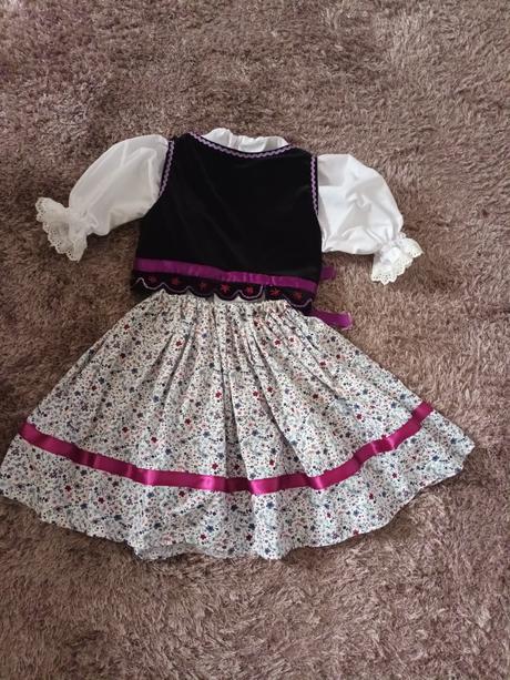 Dievčenský kroj 146/152, 146