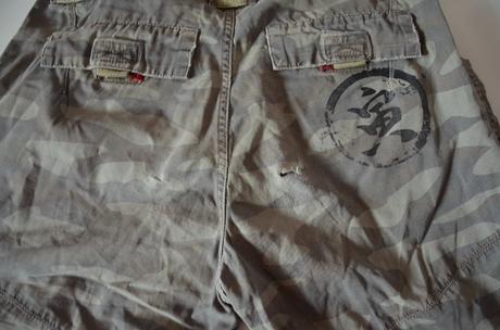 Maskáčové krátke nohavice , c&a,48