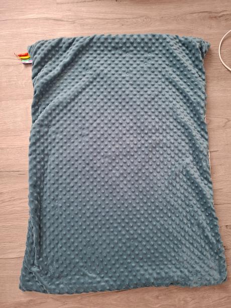 Smaragdová minki perinka, 