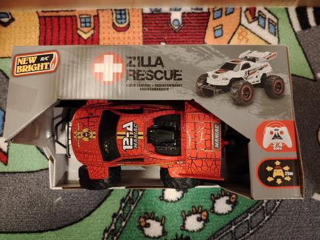 Autíčko na diaľkové ovládanie, 