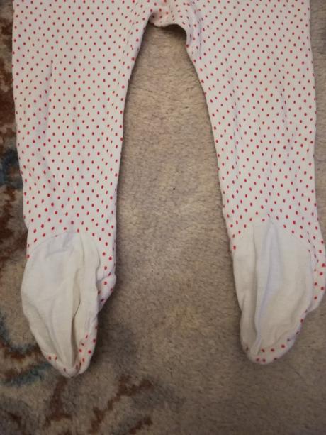 Bodkované dupačky, 86