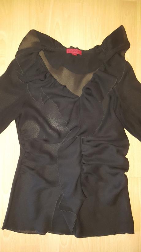 Čierna bľúza s volánom, m