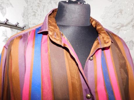 Fink modell pekne vintage šaty, 48