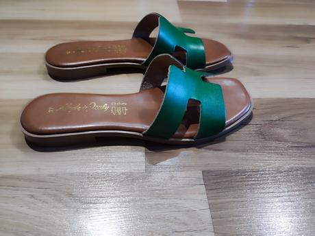 Zelené šľapky práva koža, 37