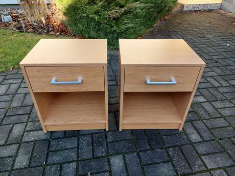 Nočný stolík 2x - stav ako nové, 