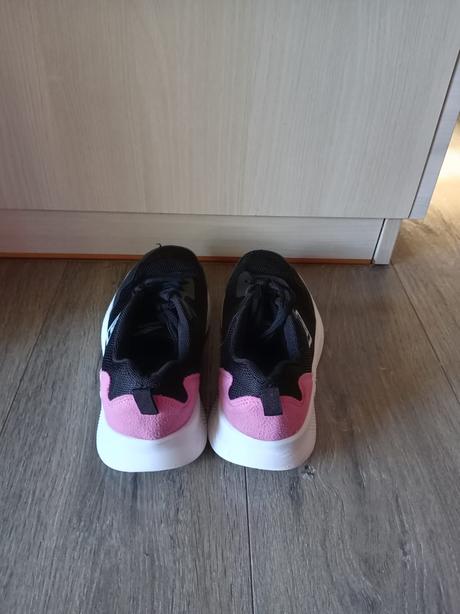 Botasky, aj na telesnú, umbro,36