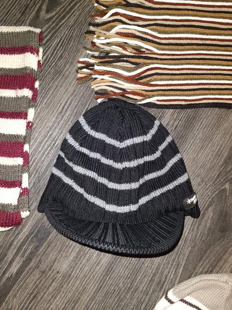Čiapky, šály - darujem k nákupu, 128