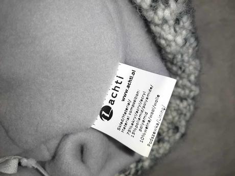 Teplá mäkká čiapka s brmbolcom - uni veľkosť, s