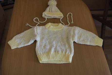 Detský komplet svetrík s čiapkou, 80