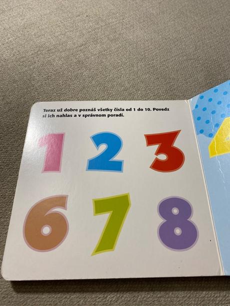 Krásne leporelo hello kitty farby a číslo,