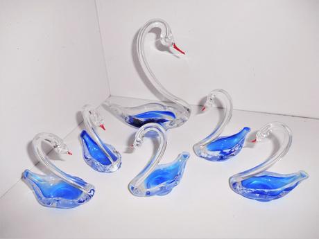 Retro sklenené labute, 
