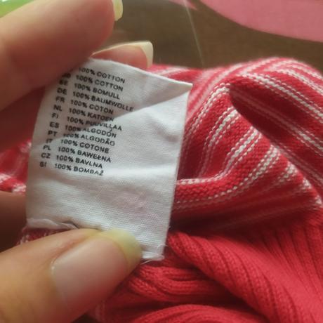 C 45 top cerveny + modre tricko nenosene, h&m,s