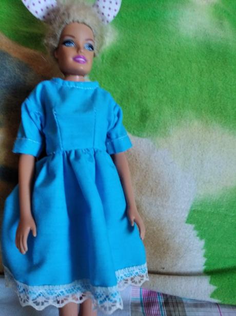 Šaty pre barbie,