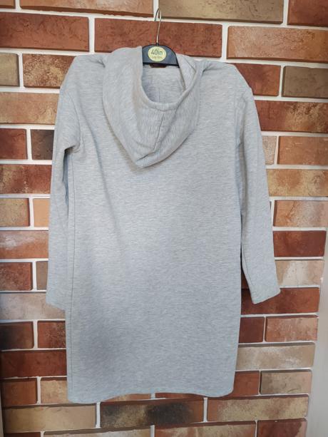 Mikinové šaty, 146