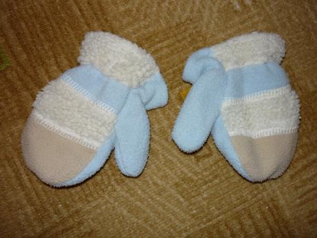 Čiapka, rukavice a šál, 110