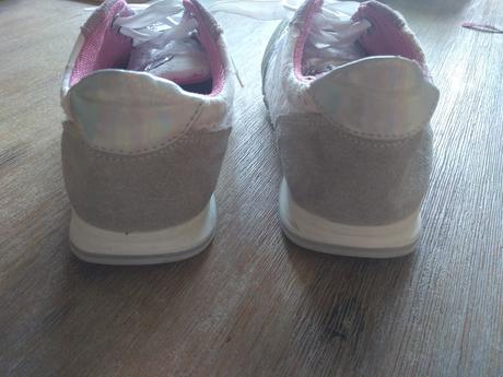 Tenisky pre slecnu, 30