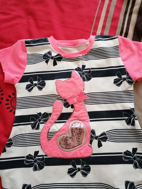 Tunika s mačkou, 128