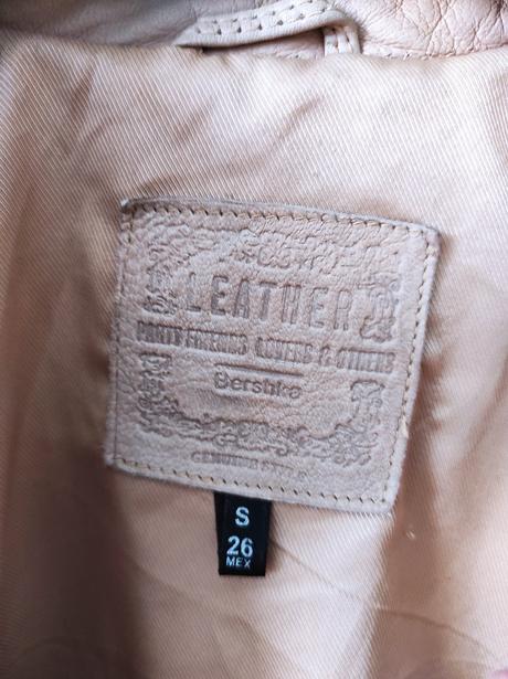 Kožená bunda, bershka,s