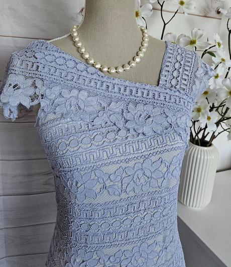 Krásne modré šaty de facto, 36