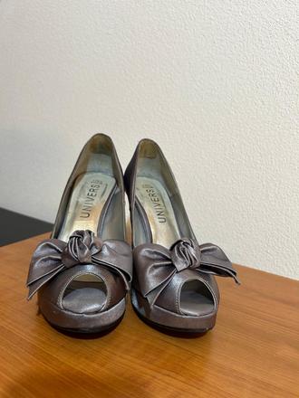 Sivé saténové lodičky di lusso, 36