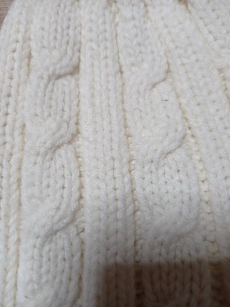 Čiapky dievčenské 3-5r., 110