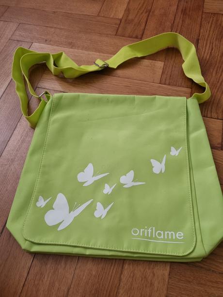 Taška cez pleco alebo na kočík, oriflame
