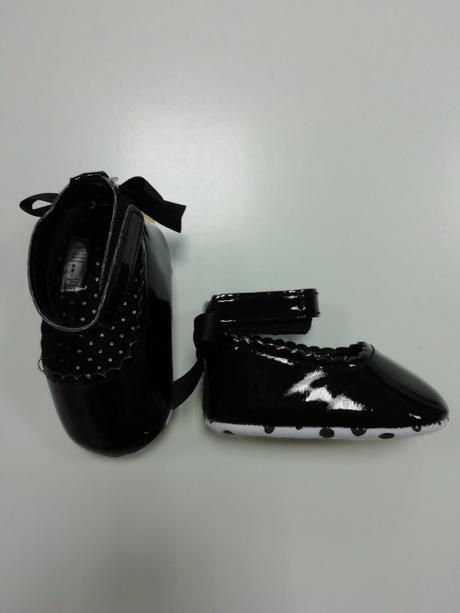 Čierne capačky s mašličkou 3/6mes., matalan,18