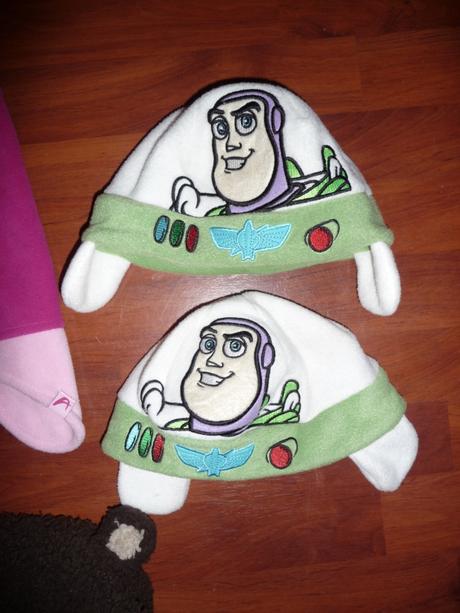 Rôzne zimné čiapky nosené mojími dvojičkami 1,50ks, h&m,92