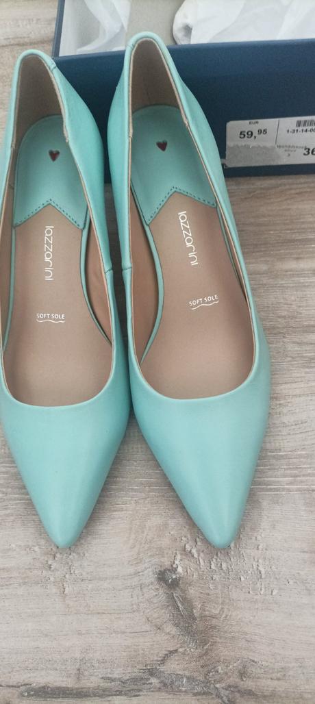 Tyrkysove lodicky, 36 / 37