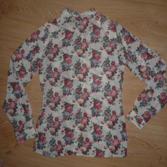 Jemna kvietkova, bershka,s