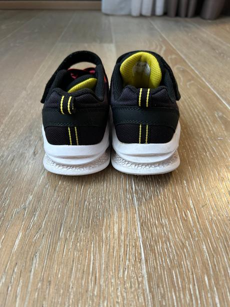 Tenisky zn. skechers, skechers,32