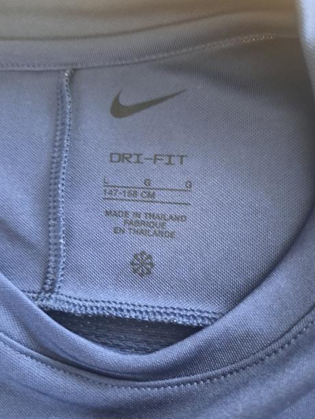 Komplet tricko+kratasy velk.137az147 a 147az158, nike,140
