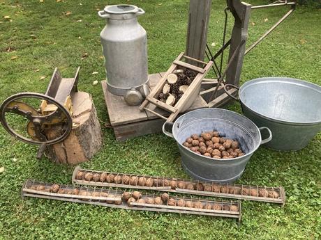 Váha na obilie, mliekarenská konva, vandle,,