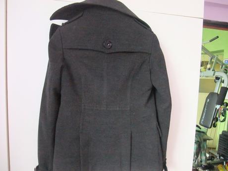 Nenosený kabát, s