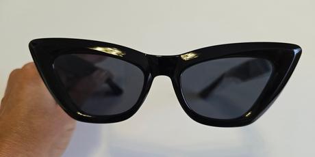 Damske cierne okuliare, 