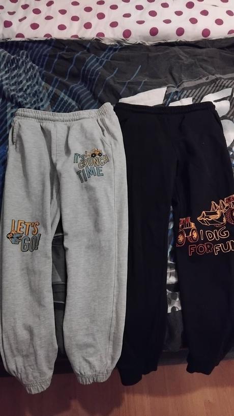 Tepláky báger a dino č.122/128 2ks, pepco,122