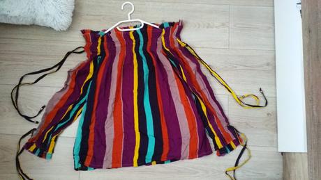 Dámsky top - tričko s odhalenými pleciami, m / s