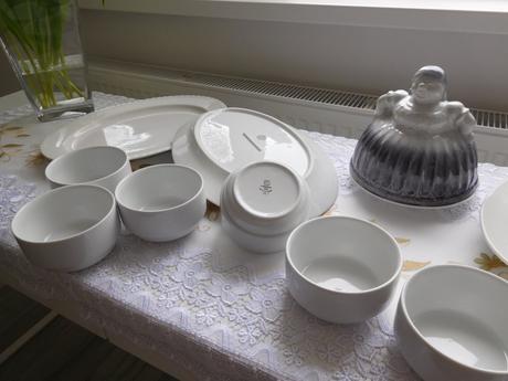 Porcelánové veľké taniere +misky na kompot značené, 