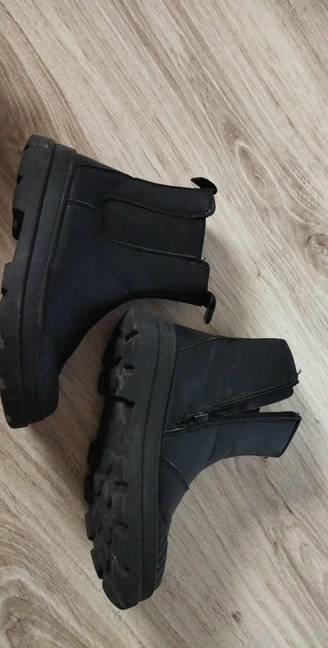 Dievcenske cizmy, sinsay,32