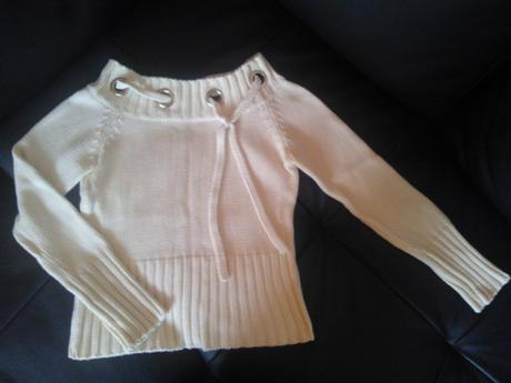 Zaujímavý svetrík, s