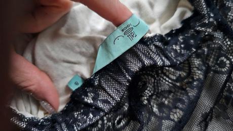 Negližé, sexi šaty za krk s holym chrbtom, s