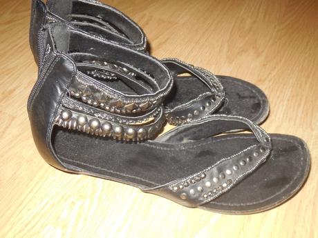 Sandálky, 34