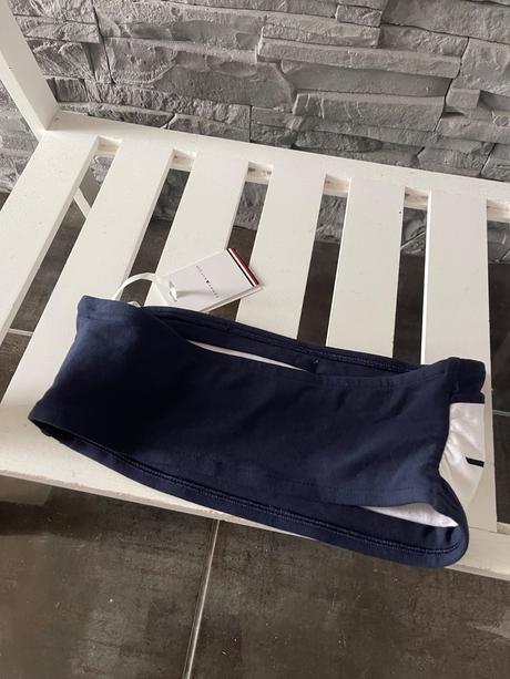 Tommy hilfiger v.s, tommy hilfiger,s