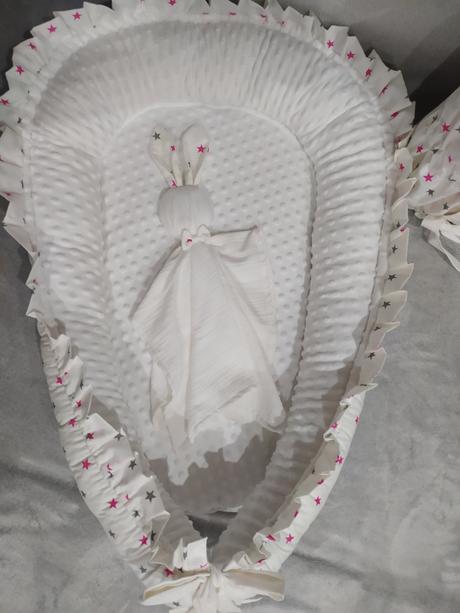 Hniezdo , perinka a  mojkačik, šírka (cm): 70,dĺžka (cm): 70