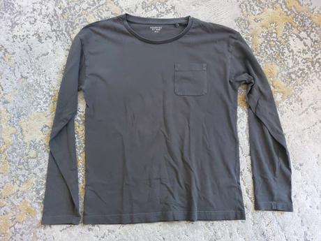 Tricko, reserved,158